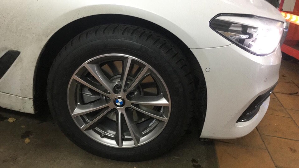 Original zimní sada 17" BMW 5 G30 style 631