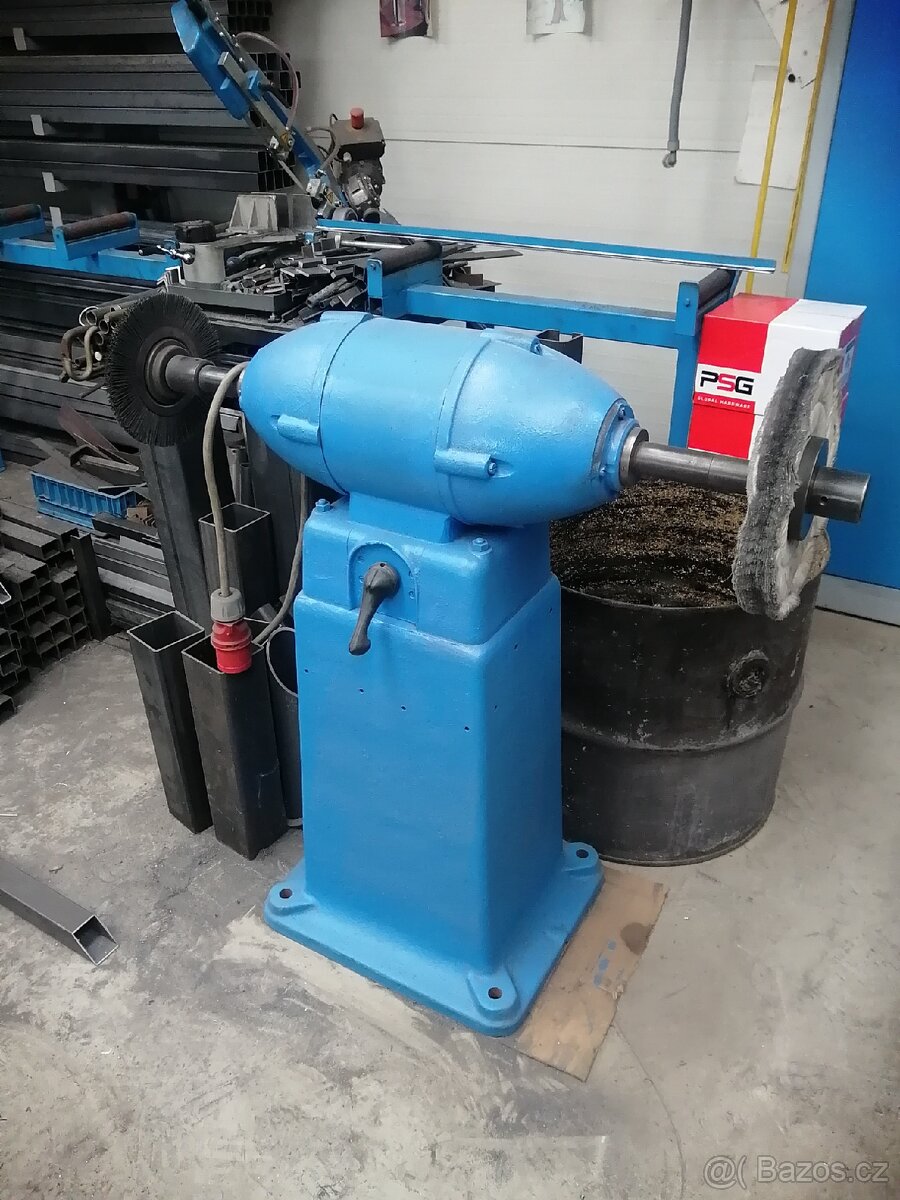 Dvoukotoučová leštička a bruska