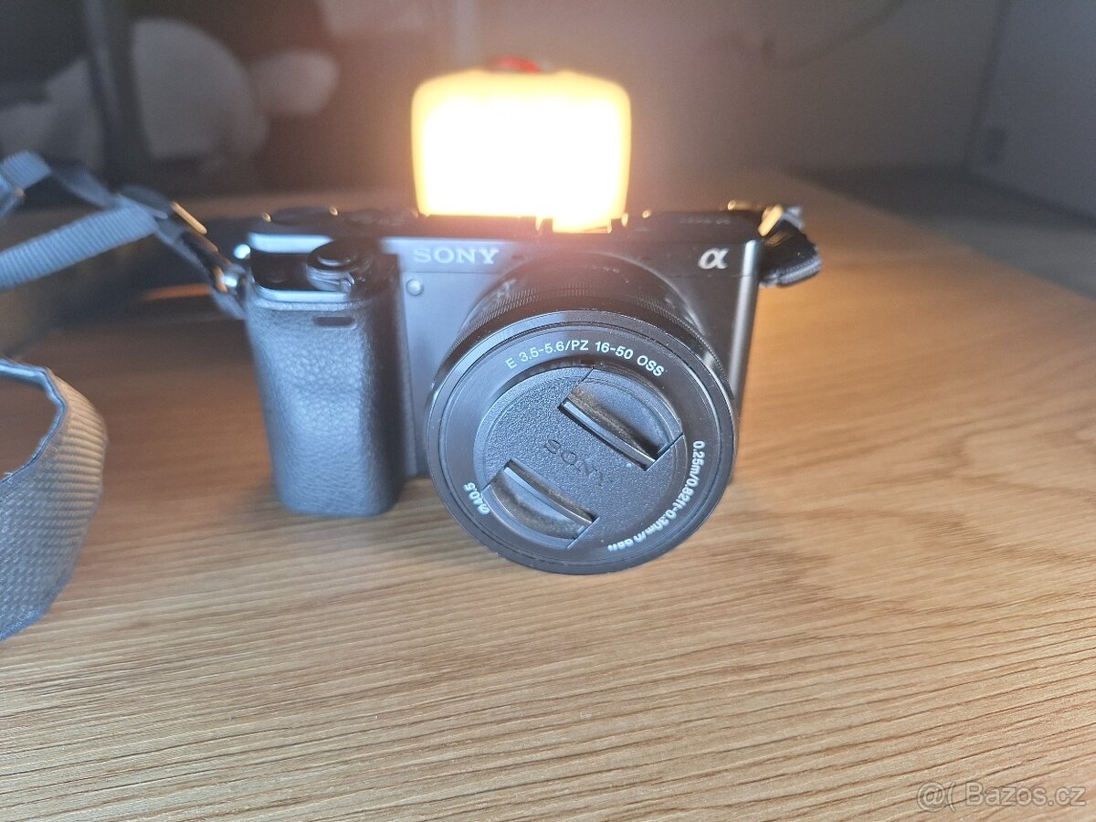 Sony A6000 + 16–50mm | 22k expozic