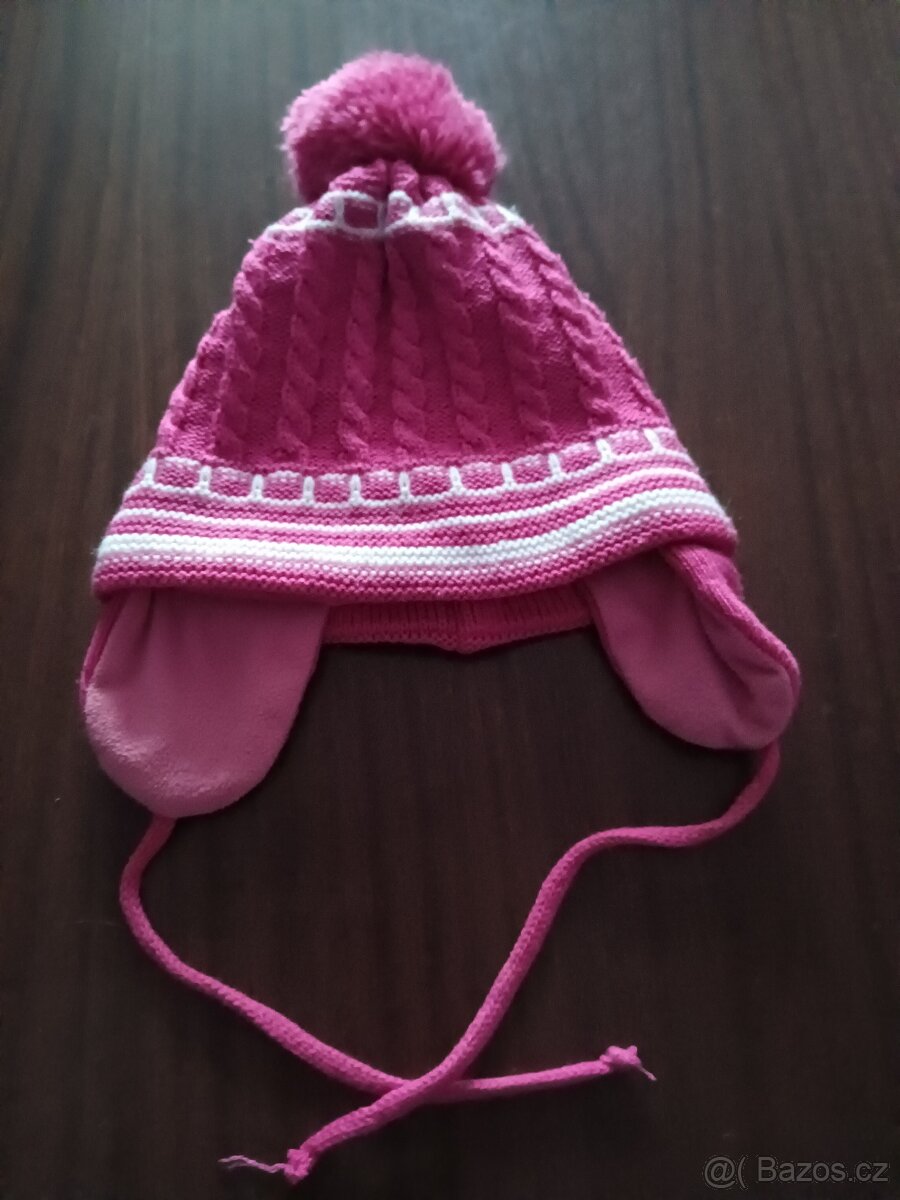 Dívčí zimní čepice