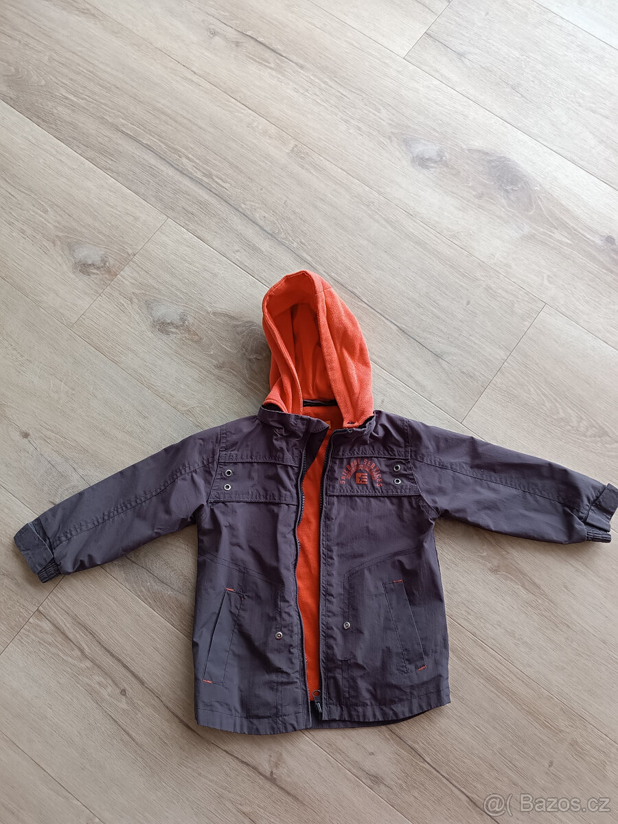 Lehká jarní bunda, velikost 86