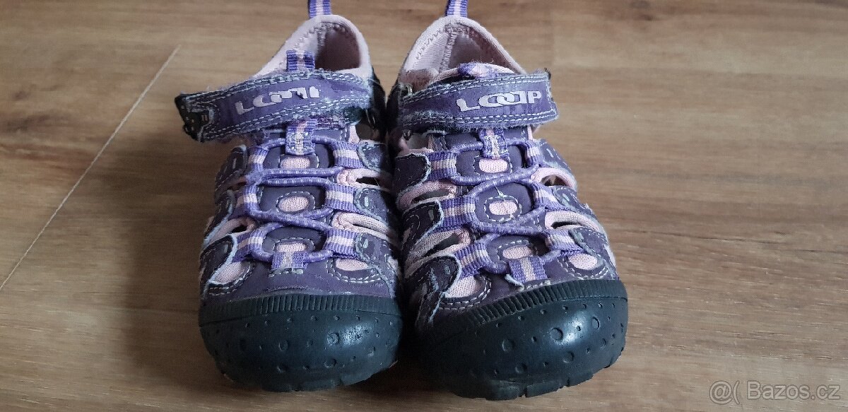 Sandaly Loap, vel. 25