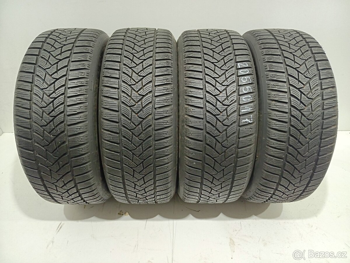 Zimní pneu 205/50/17 Dunlop