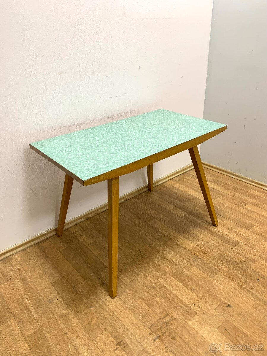 Retro stolek 60. léta Brusel