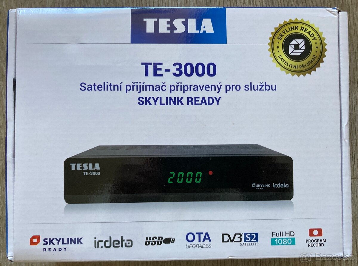 Satelitní přijímač TESLA TE-3000