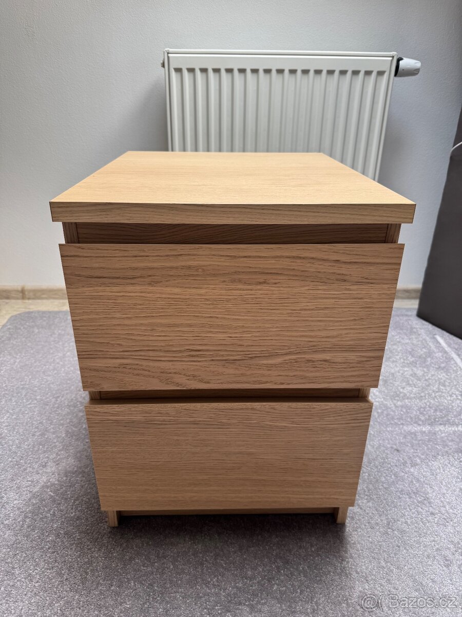 Noční stolek MALM IKEA