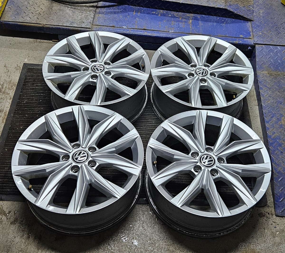Prodám Alu disky 5x112 R18 Bez pneu