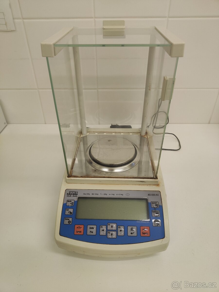 Lékárenská/laboratorní váha Radwag