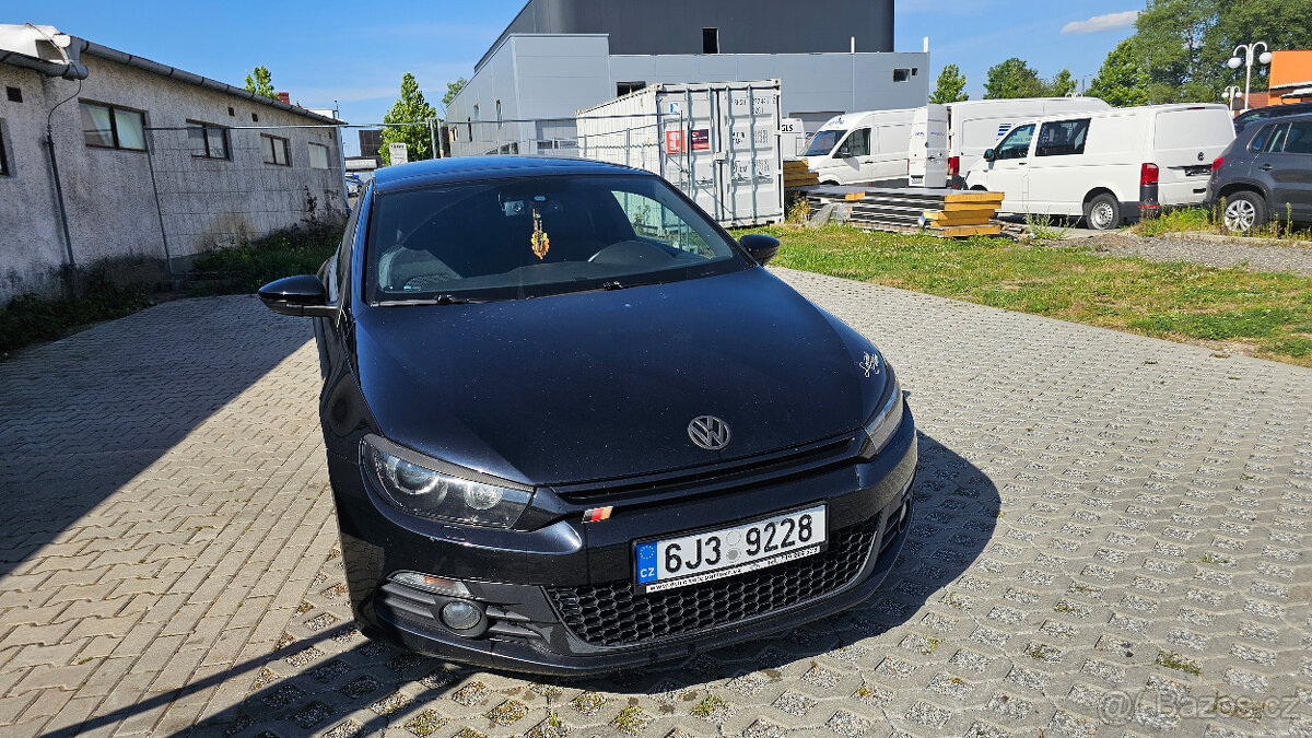 VW Scirocco 2.0TDI SPORT,STK do 10/2026 nová baterie