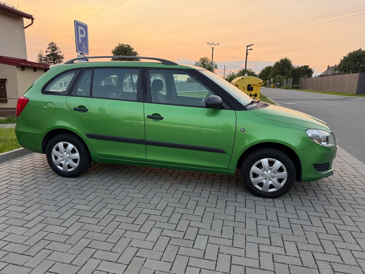 ŠKODA FABIA II COMBI 1.4 16V 63kW 2012