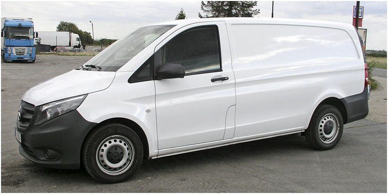 Mercedes Vito 111 W447