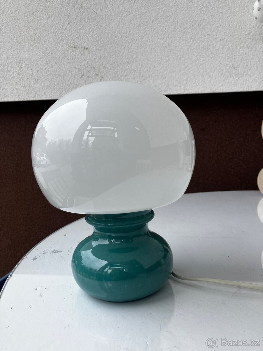 Stolní retro lampa