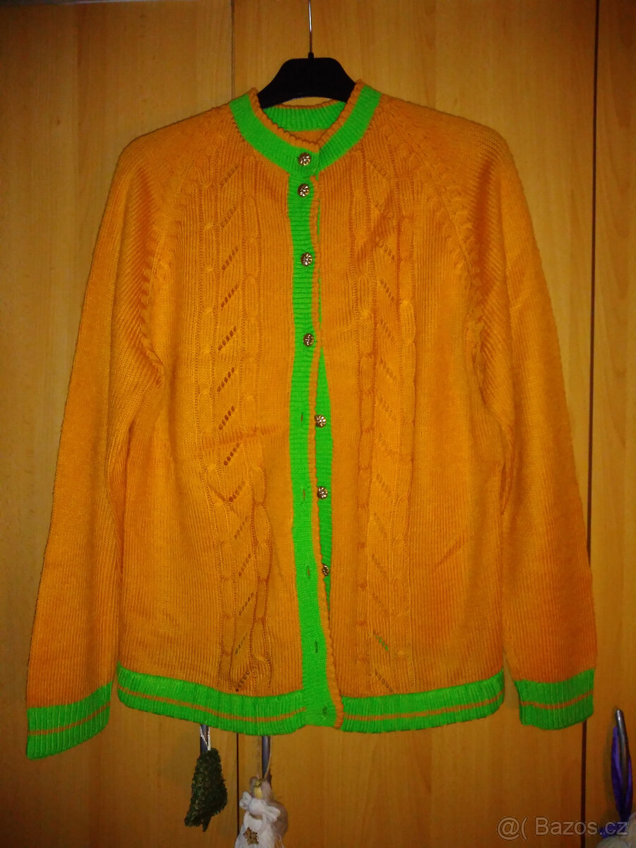 Oranžovozelený ručně pletený svetr