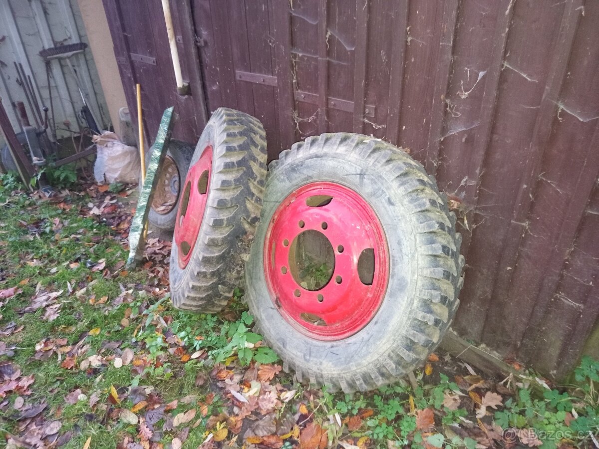 Prodám disky s pneu na v3s