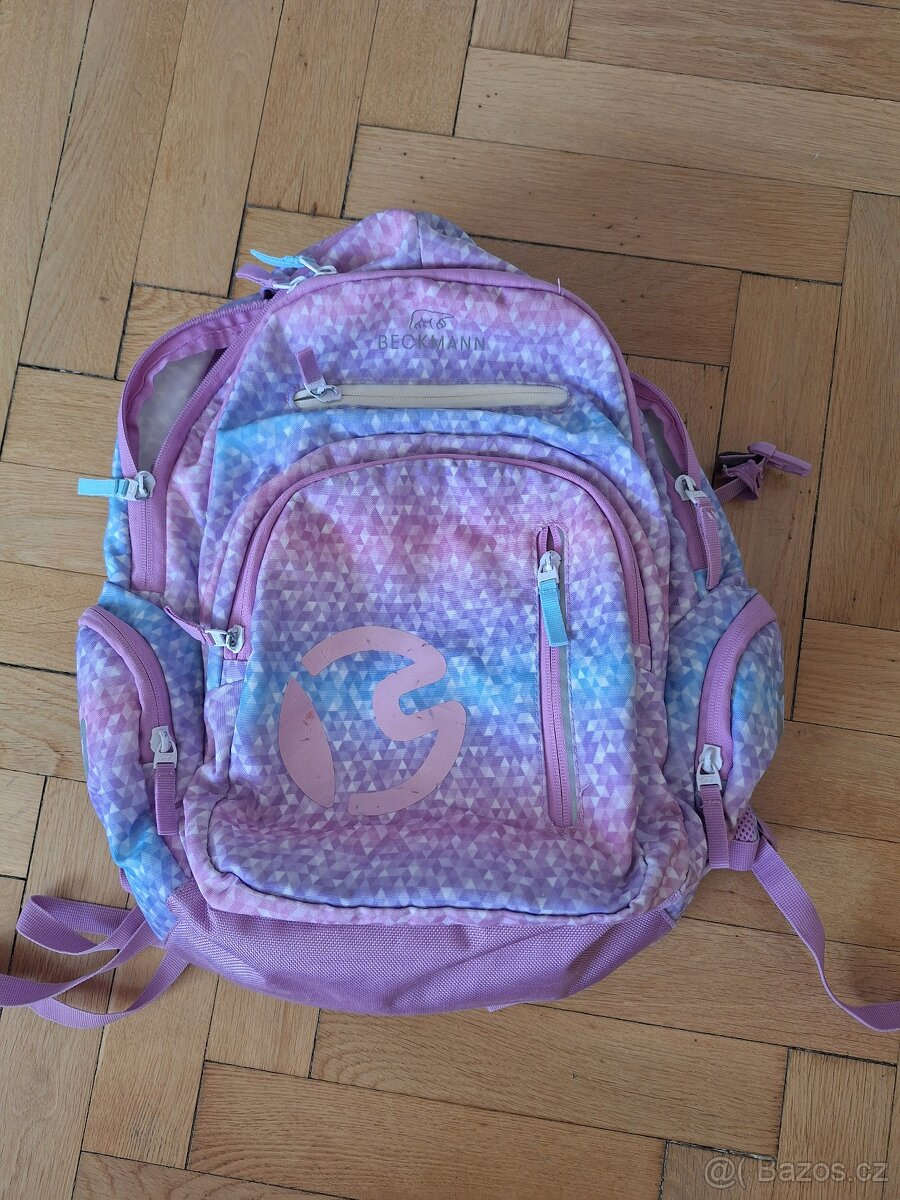 Aktovka, školní batoh