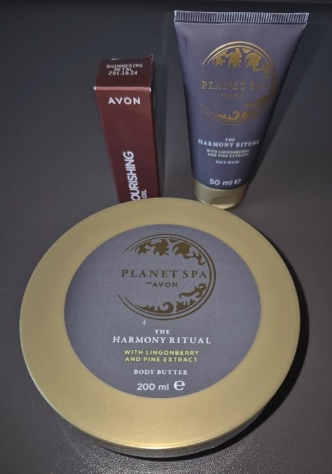 NOVÁ Sada péče na rty,pleťová maska,tělový krém