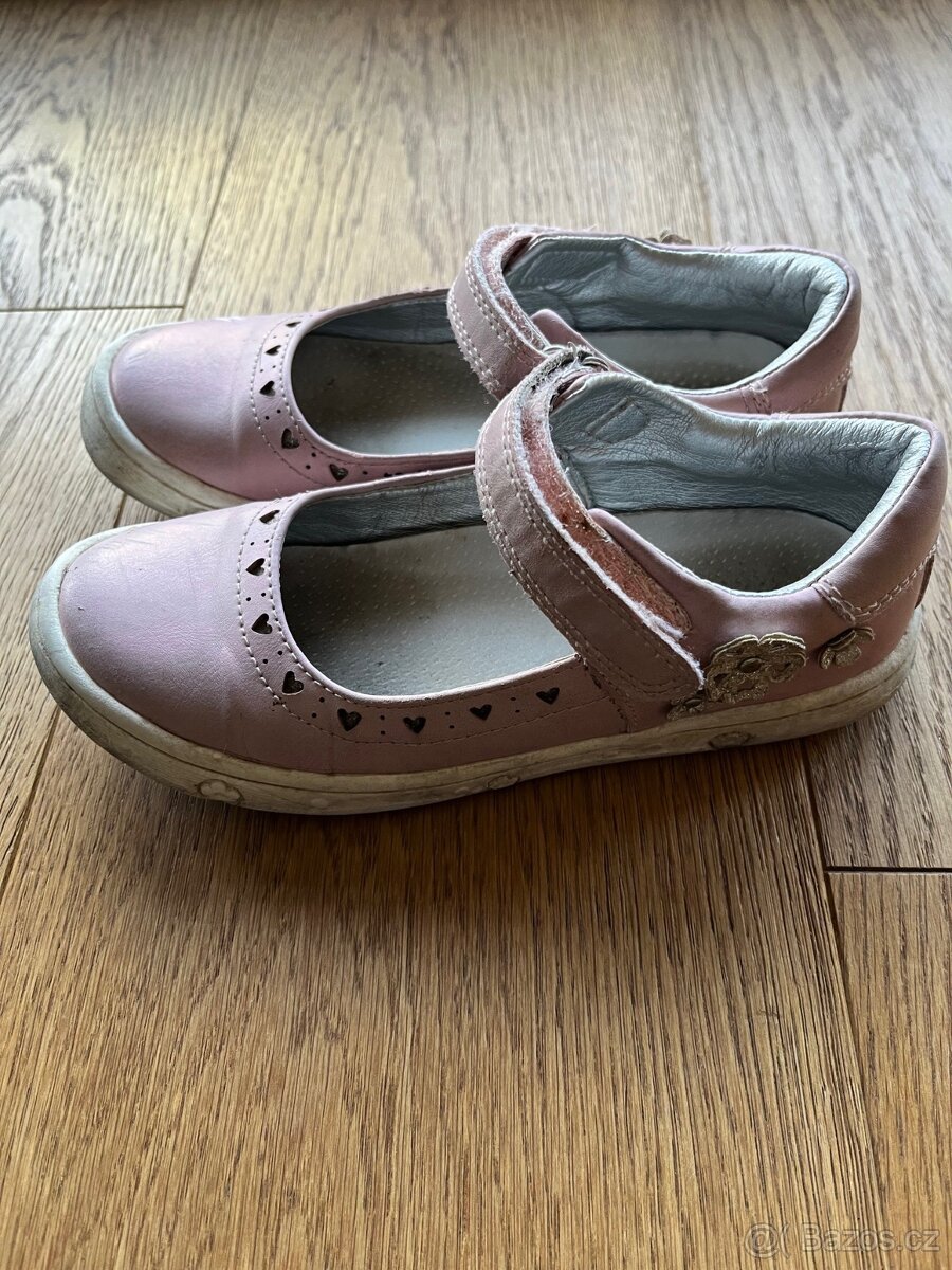 Dívčí baleriny Baťa vel.31