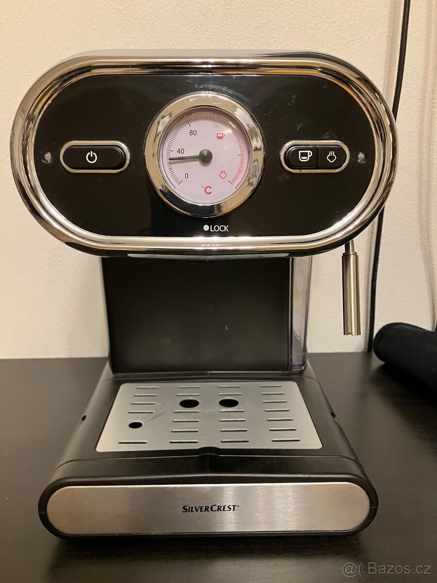 Pákový kávovar Silvercrest černý