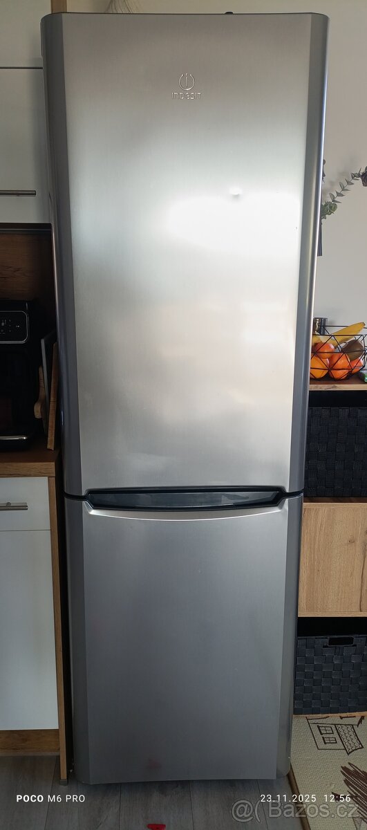 Lednice Indesit