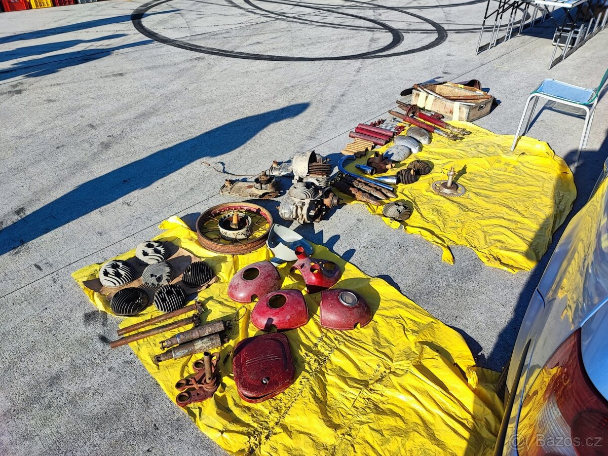 Prodám díly na motorky CZ, Jawa