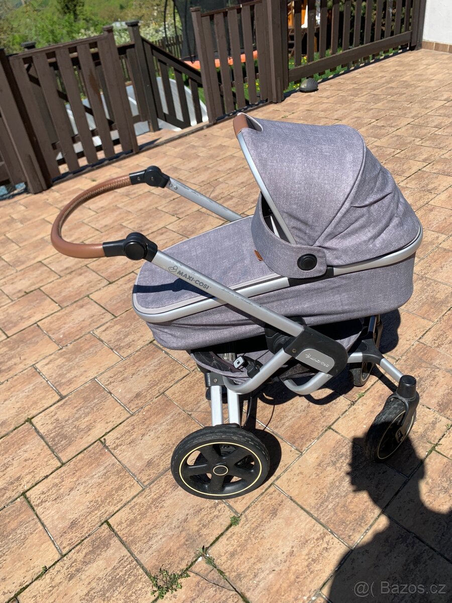 Kočárek Maxi-Cosi Nova 4 Nomad grey