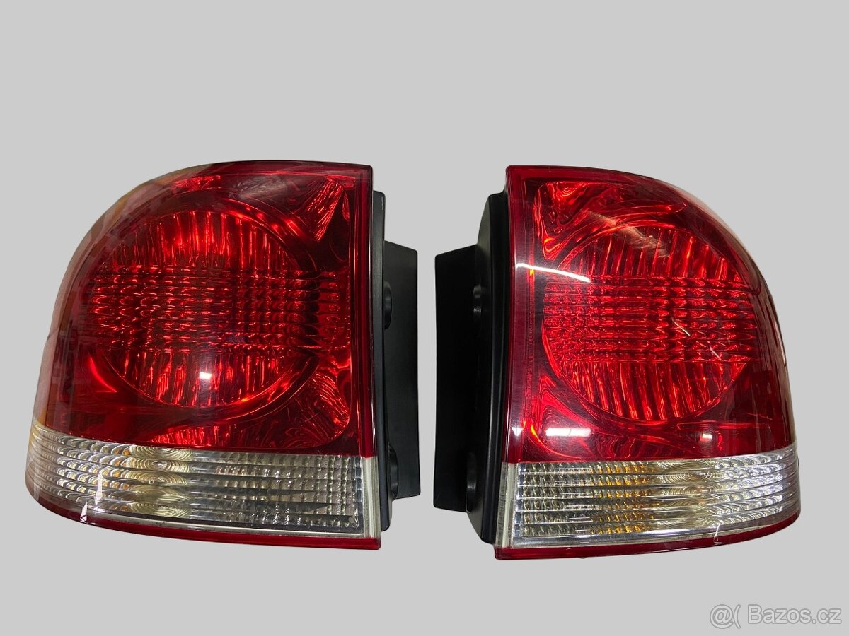 Zadní vnější světla VW Touareg 7L6945095K / 096K