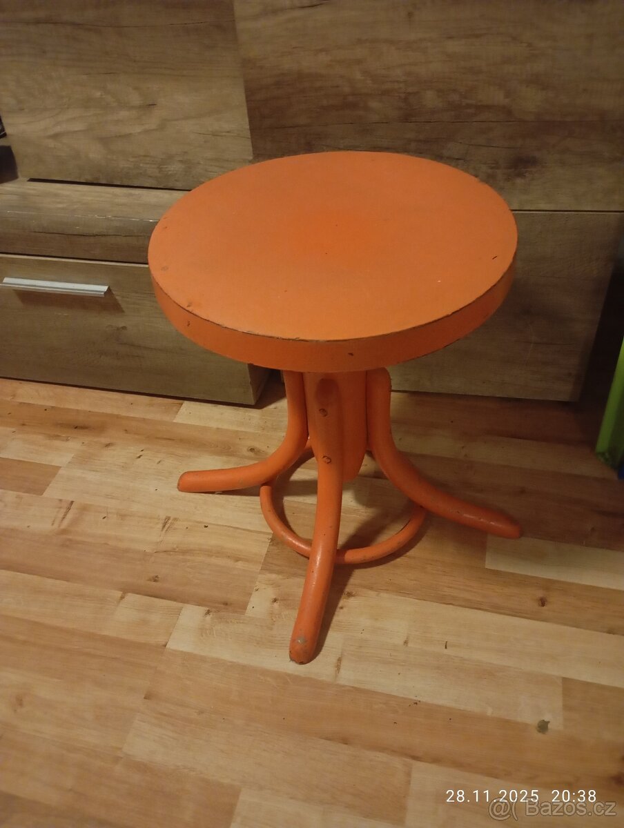 Otočná židle na klavír retro