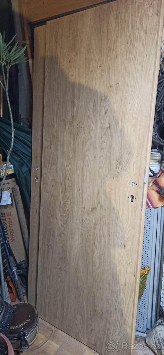 Prodám interiérové dveře