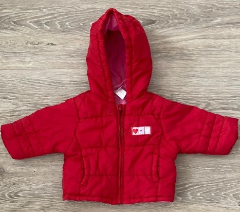 Zimní červená bunda vel. 62 C&A