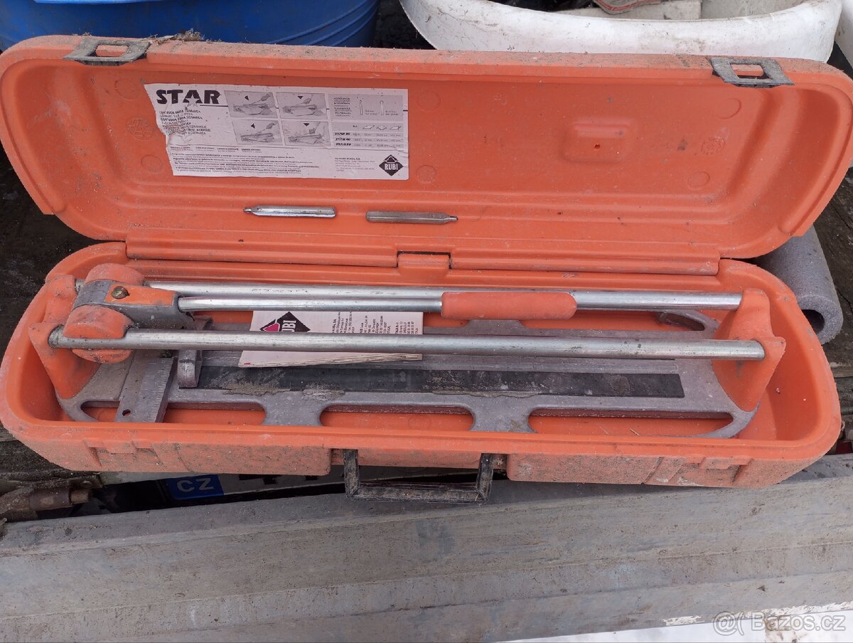 Řezačka na dlažbu kachličky