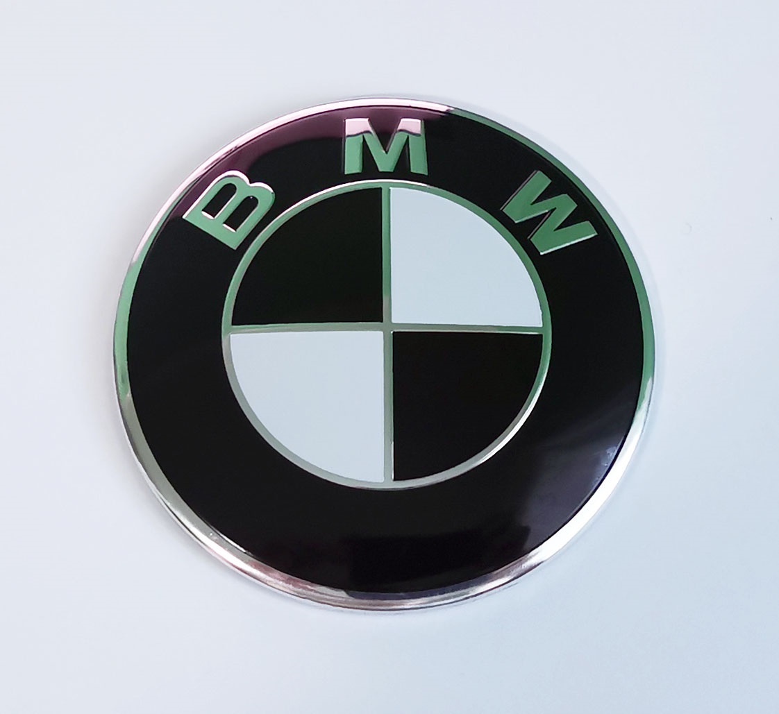 BMW přední i zadní znak černobílý 82mm, 3pin