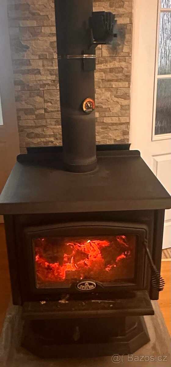 Kanadská krbová kamna Osburn 1600