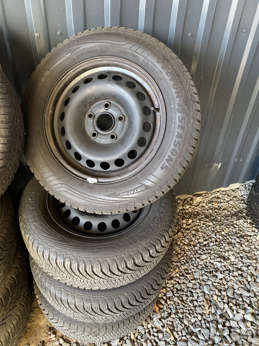 Sada kol 5x112 R15