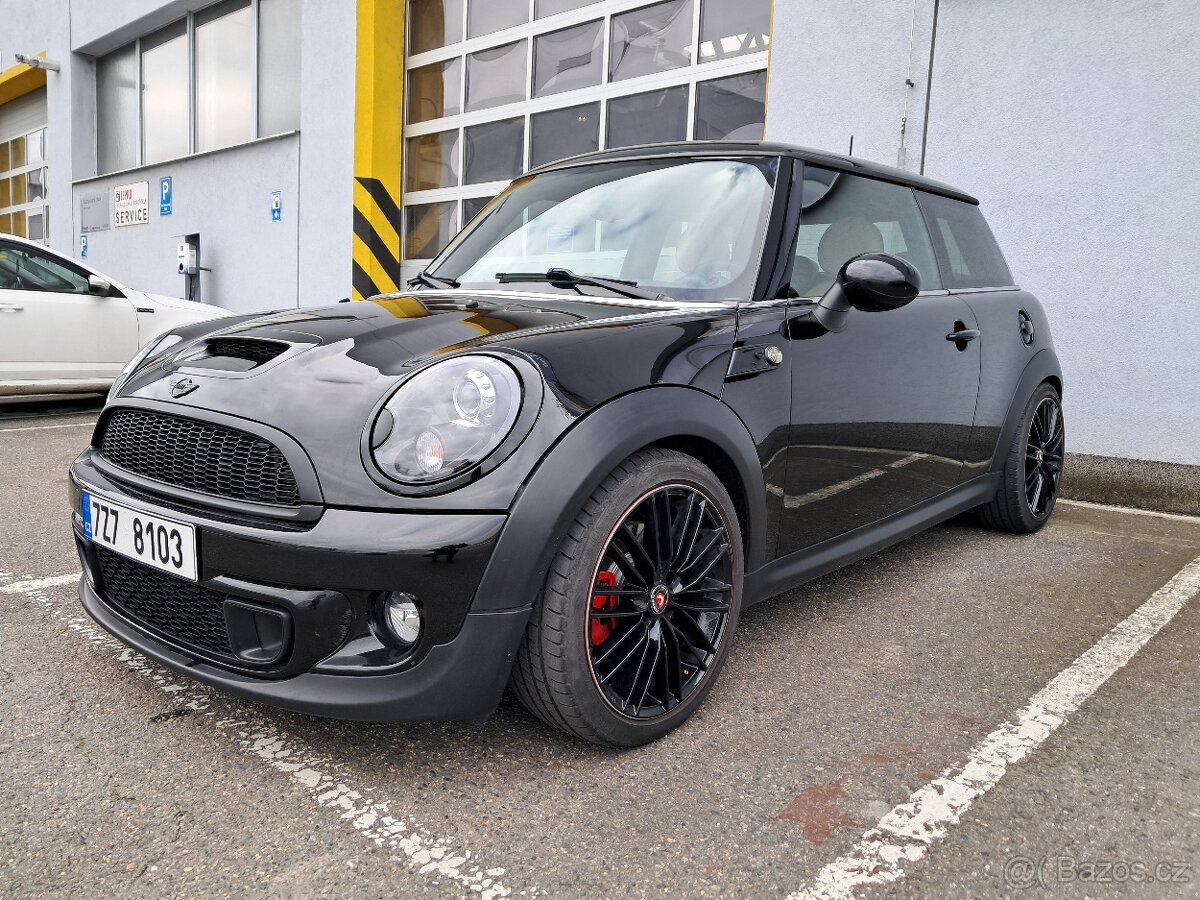Mini Cooper R56 S – 2010
