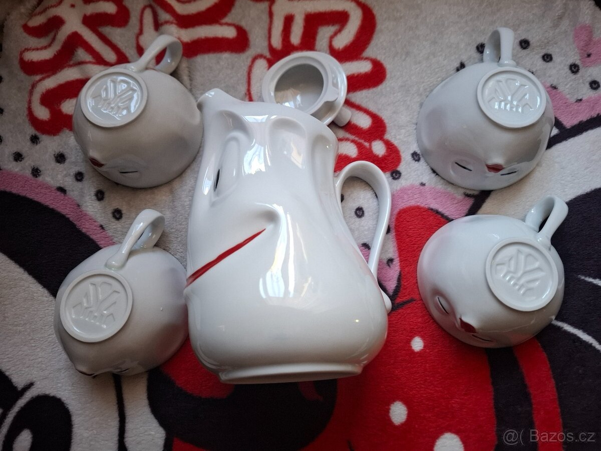 Usměvavý porcelán
