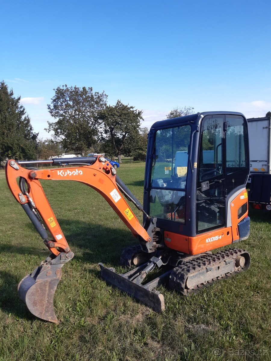Půjčím minibagr Kubota kx016-4