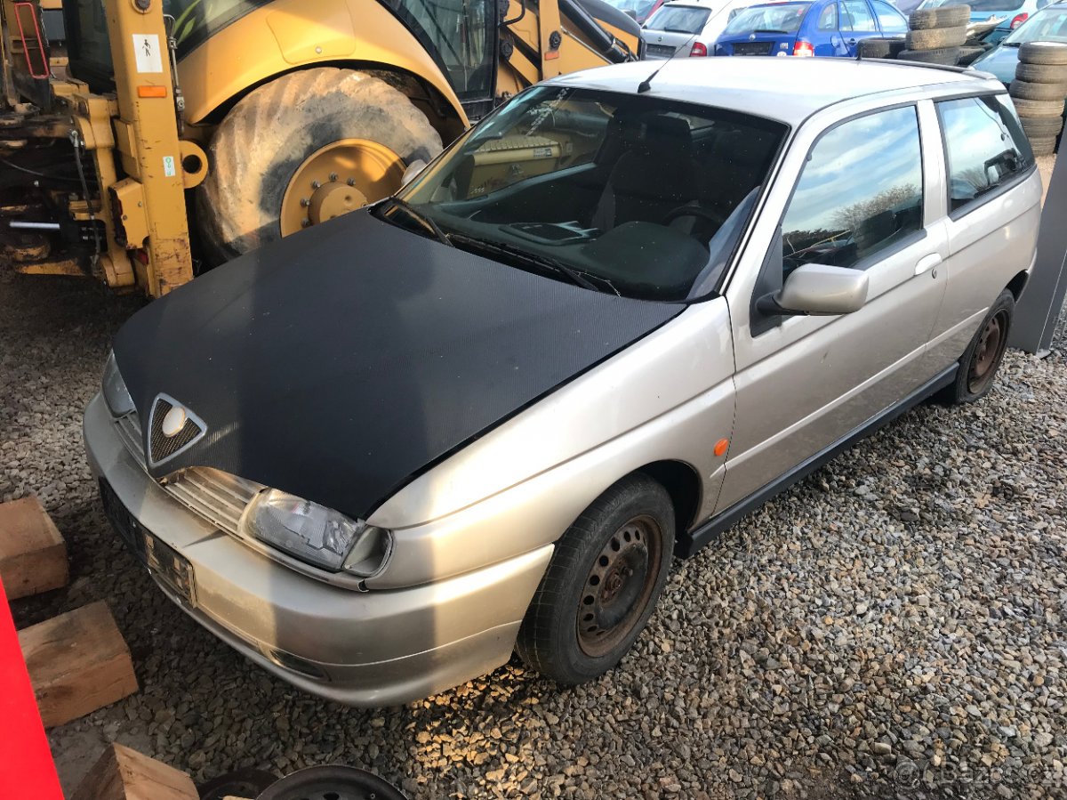 Alfa Romeo 145 1,4i 76kW 1997 - DÍLY z VOZU