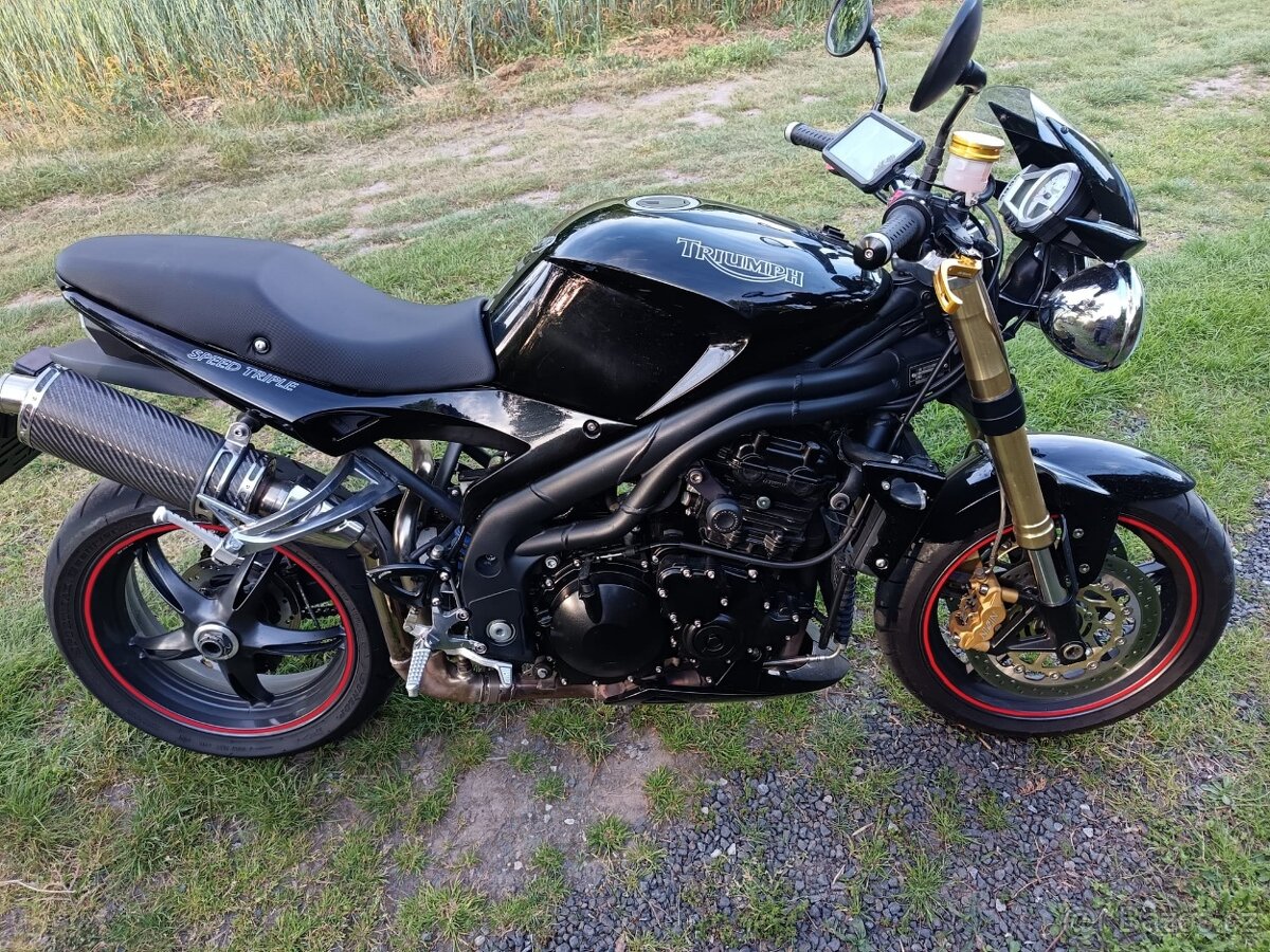 Triumph Speed Triple 1050. RV 2005