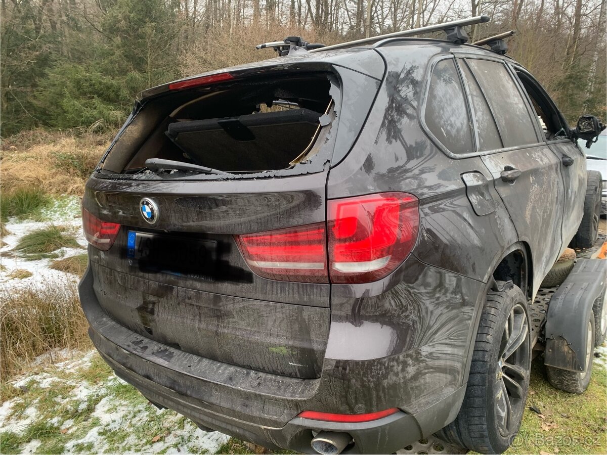 Prodám díly na Bmw f15 2.5d 170kw twin turbo