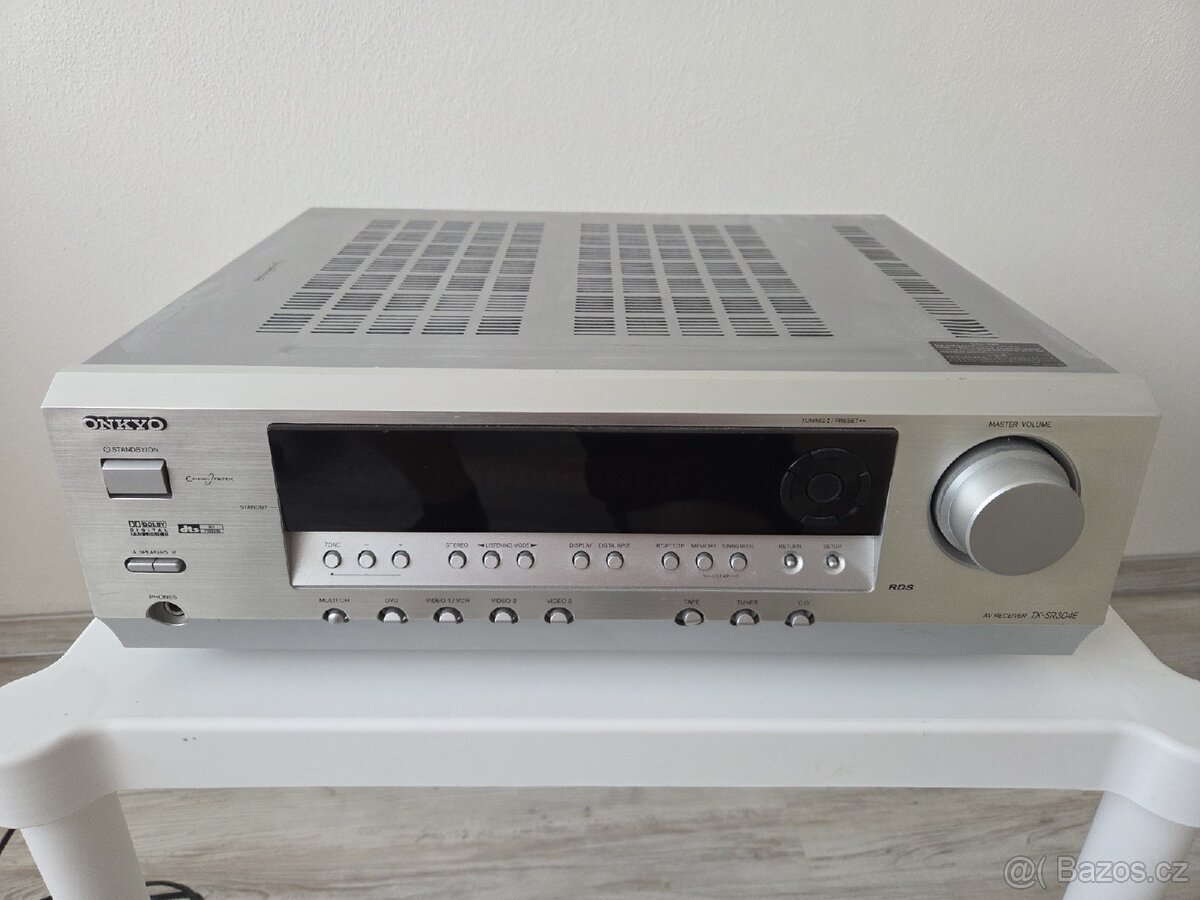 AV receiver Onkyo TX-SR304E + ovladač