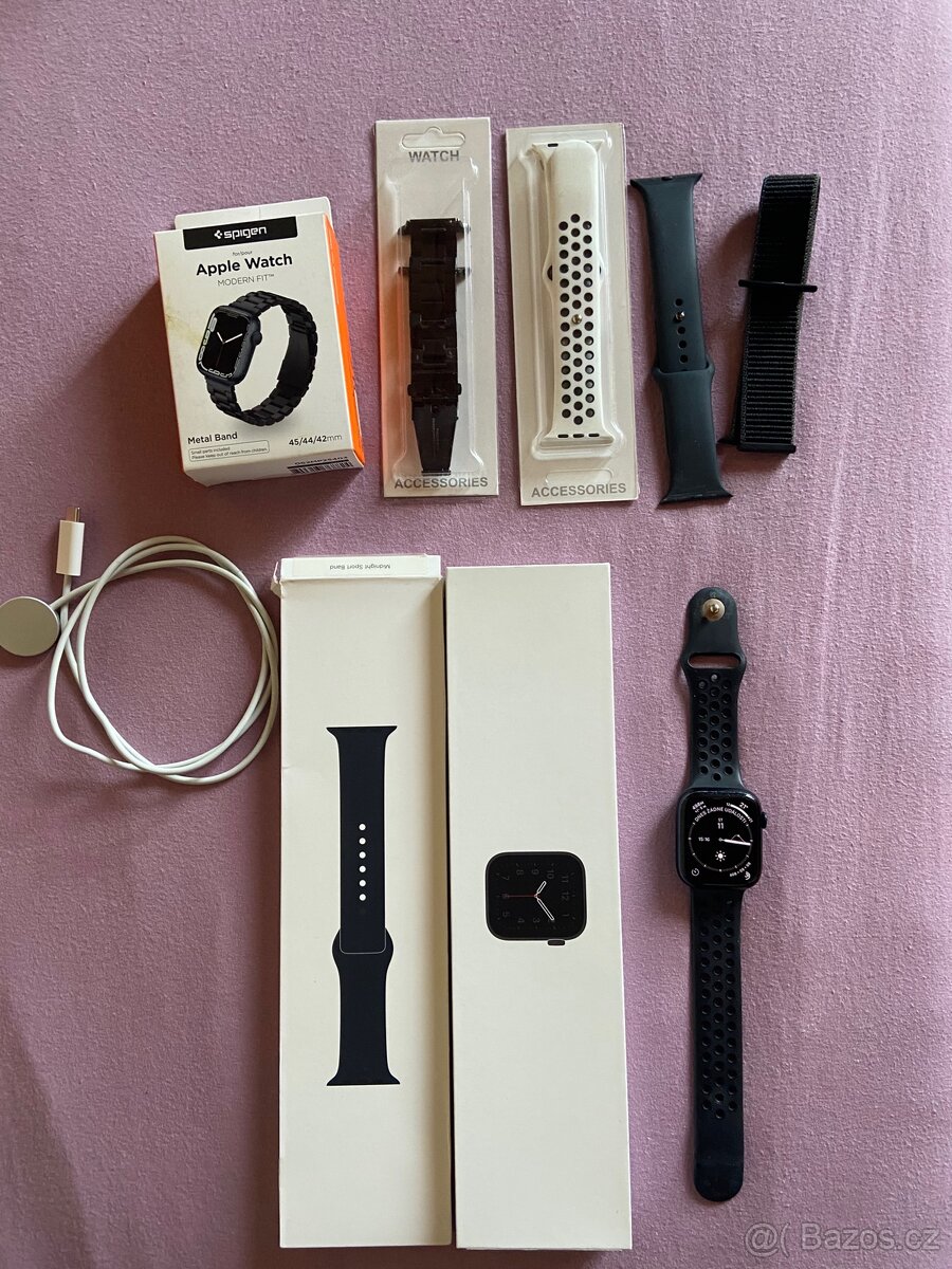 Apple Watch 8, 45 mm