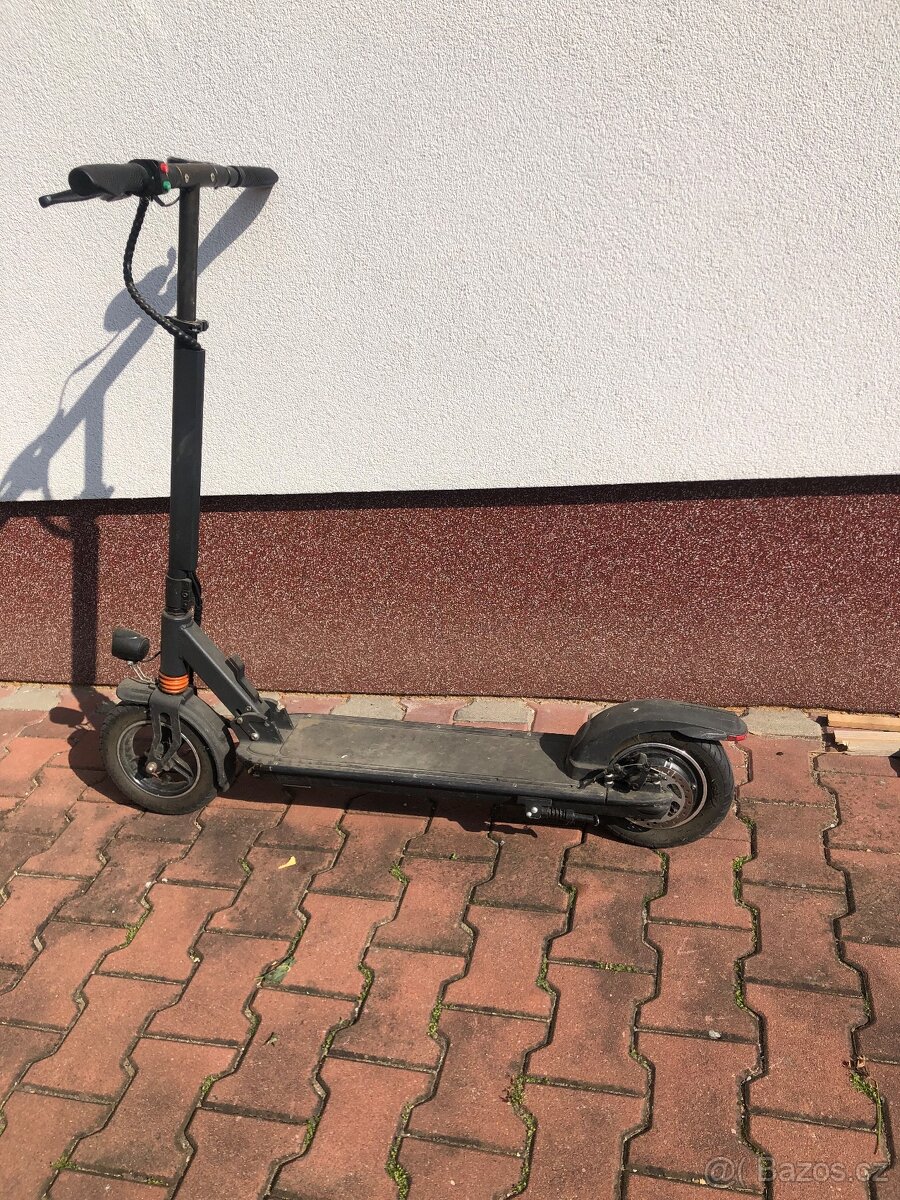 Elektrokoloběžka