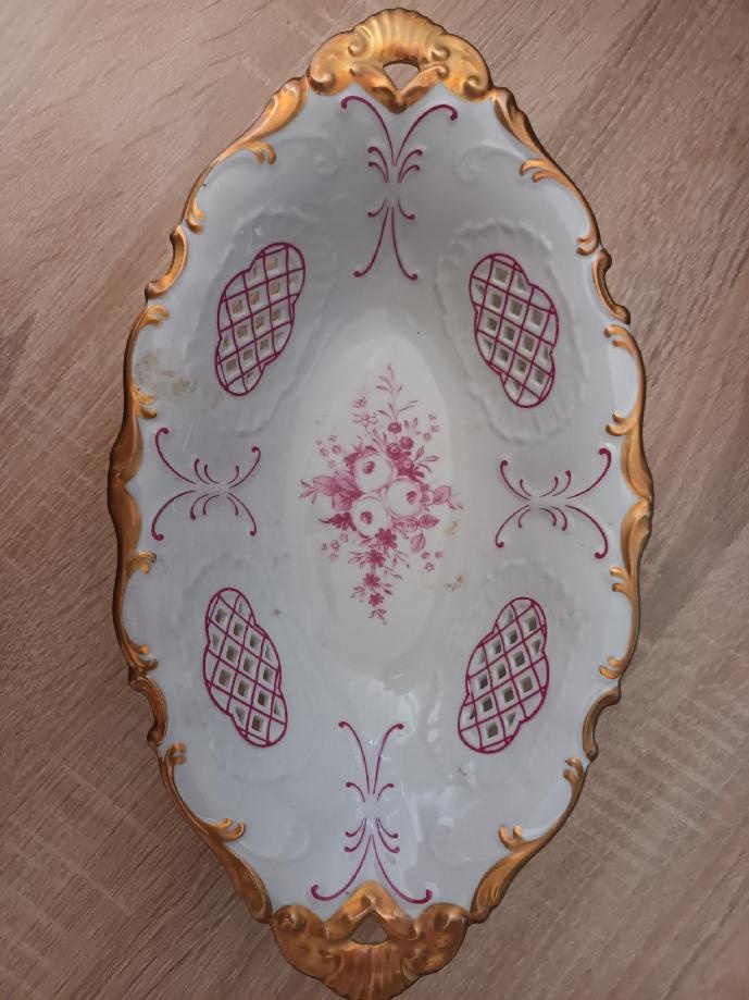 MÍSA OVÁLNÁ PROLAMOVANÁ - ZNAČENO PIRKEN HAMMER PORCELÁNOVÁ