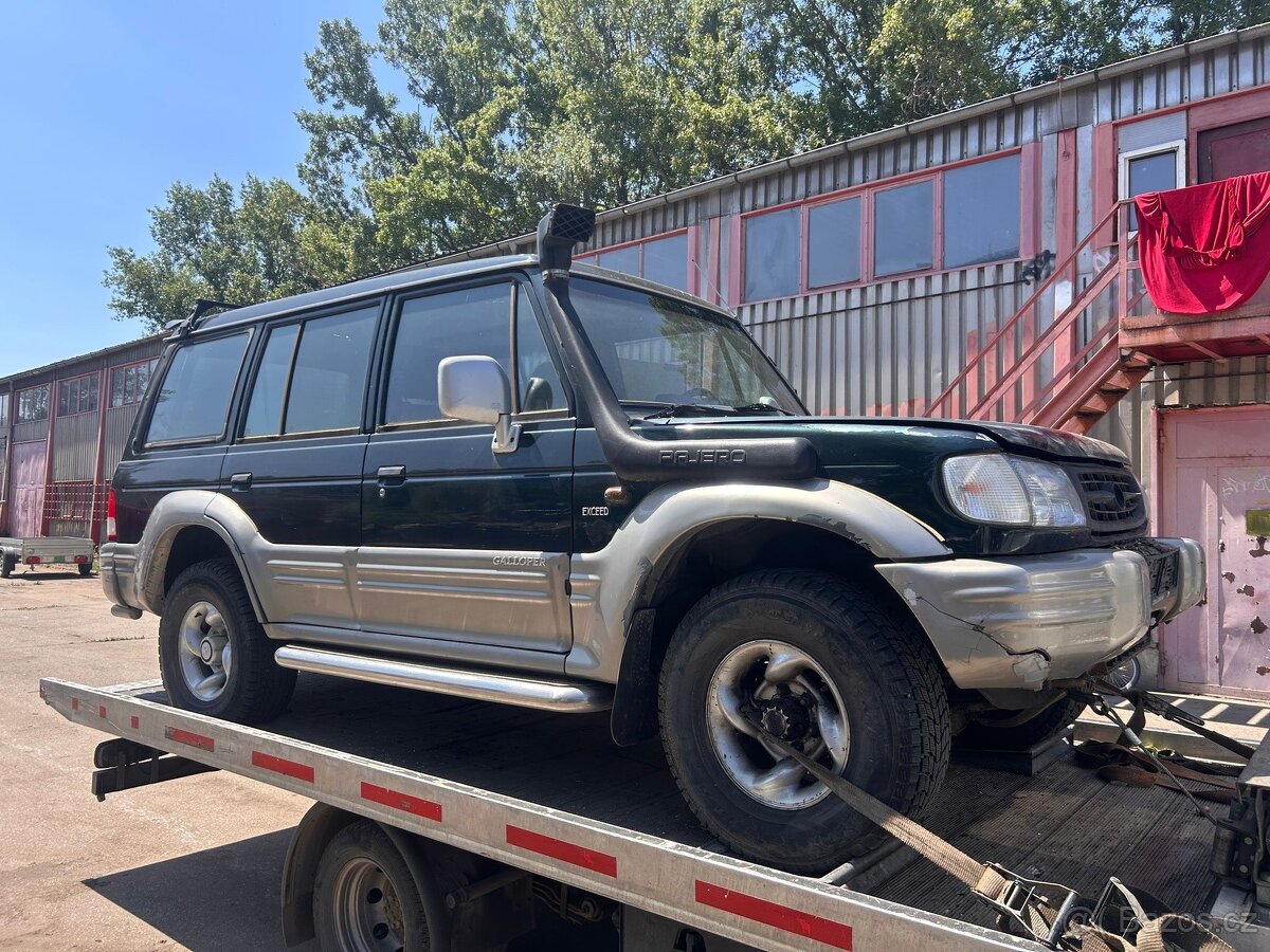 Hyundai galoper 3.0i V6 , na náhradní dily , bez dokladu,4x4