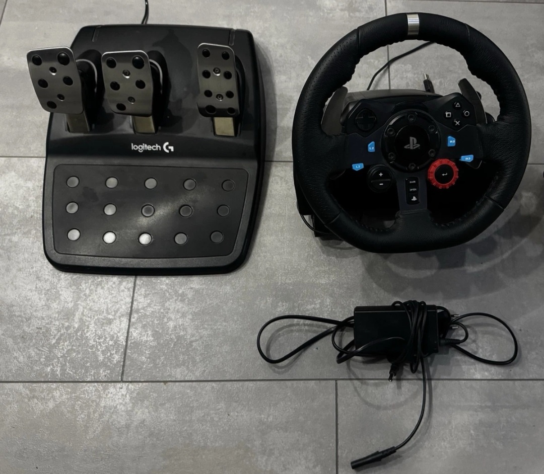Logitech g29 volant a pedály