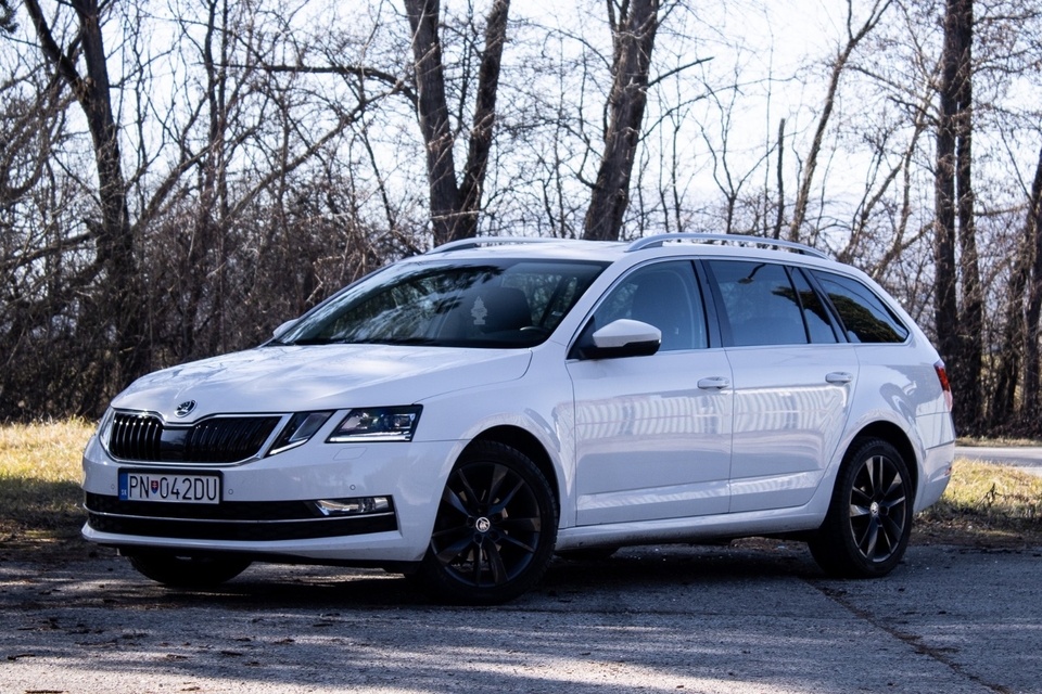 Škoda Octavia Combi 1.6 TDI DSG /aj na splátky/