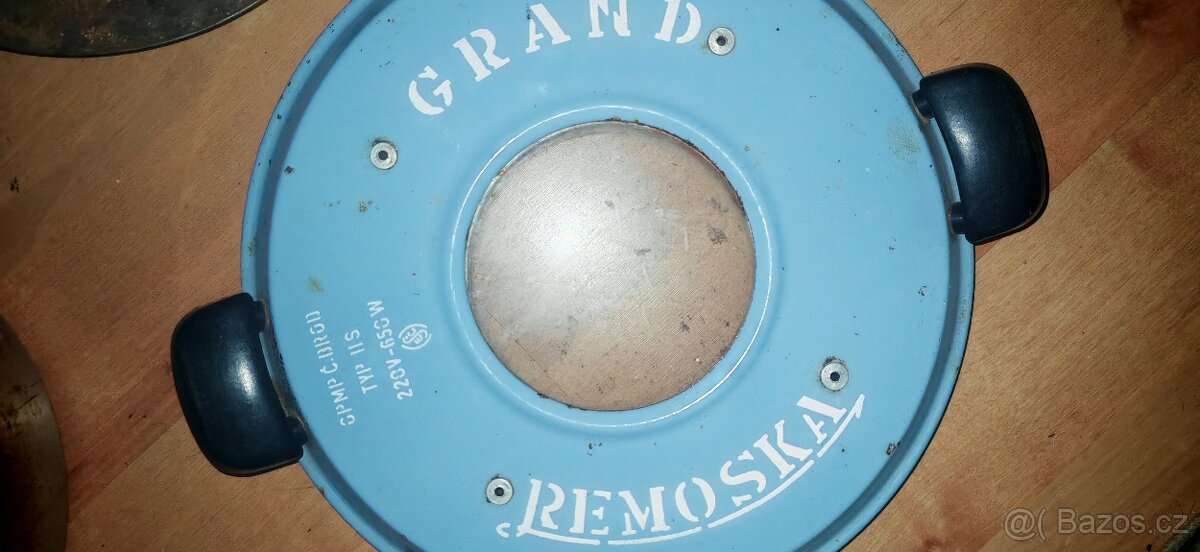 Remoska Grand