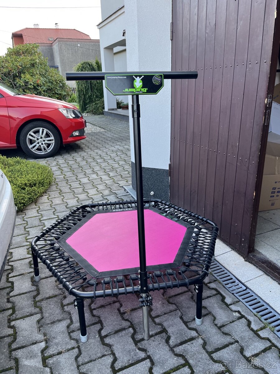 Jumping trampolína
