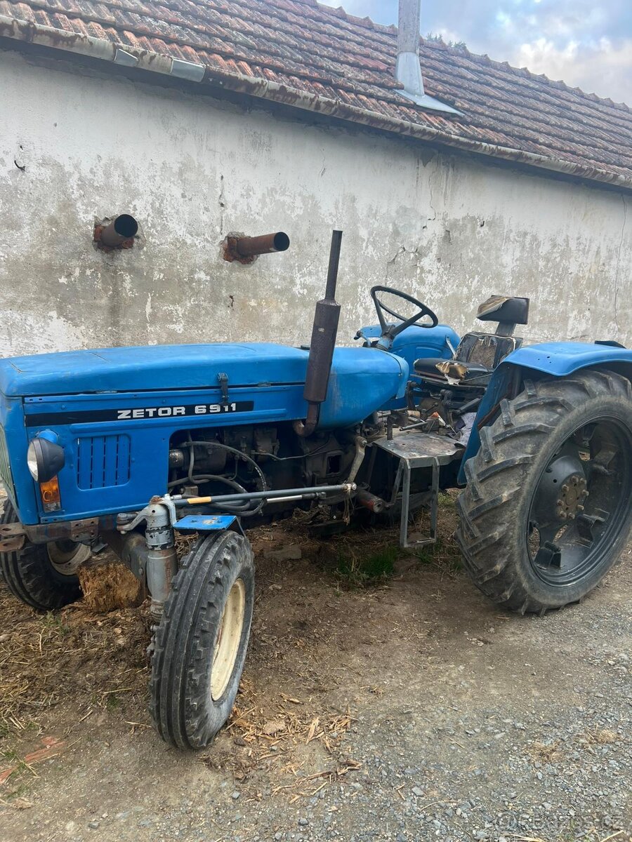 Zetor 6911