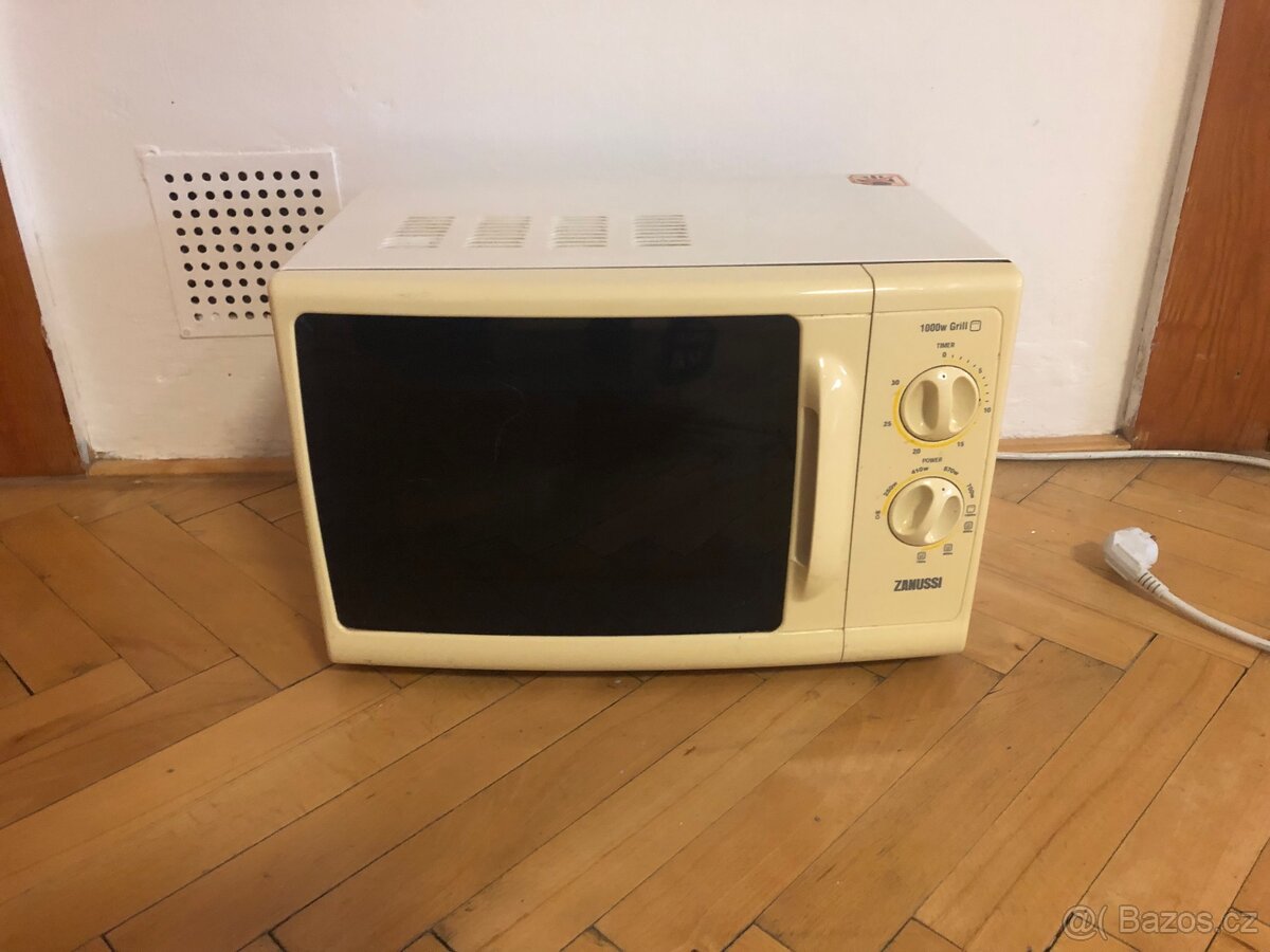 Mikrovlnná trouba Zanussi